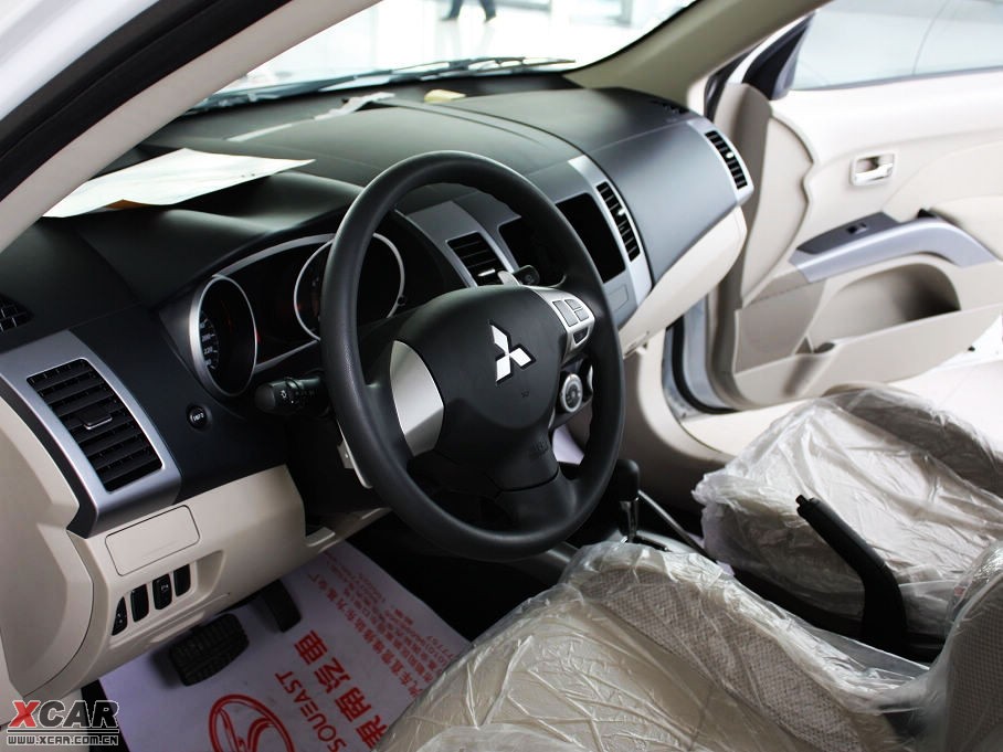 2010W{£Mڣ 2.0L \Ӱ