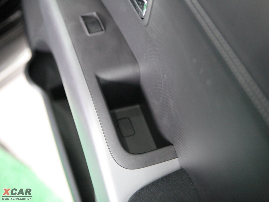 2010W{(ln)£M(jn)ڣ 3.0L A