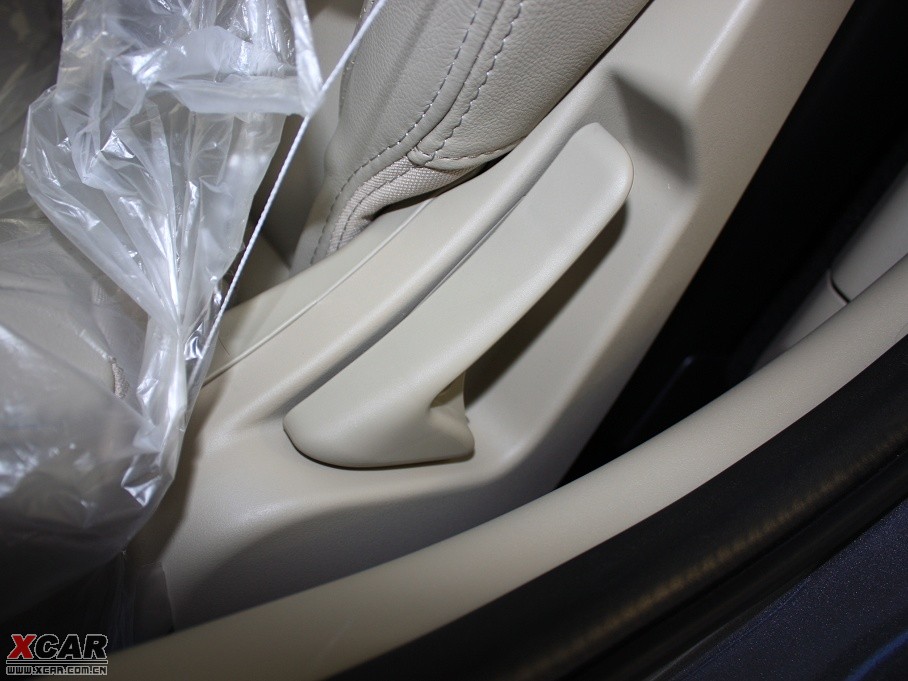 2010W{(ln)£M(jn)ڣ 3.0L A