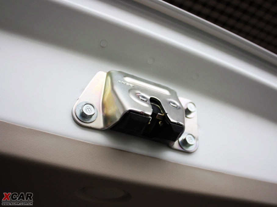 2010W{£Mڣ 2.0L \Ӱ