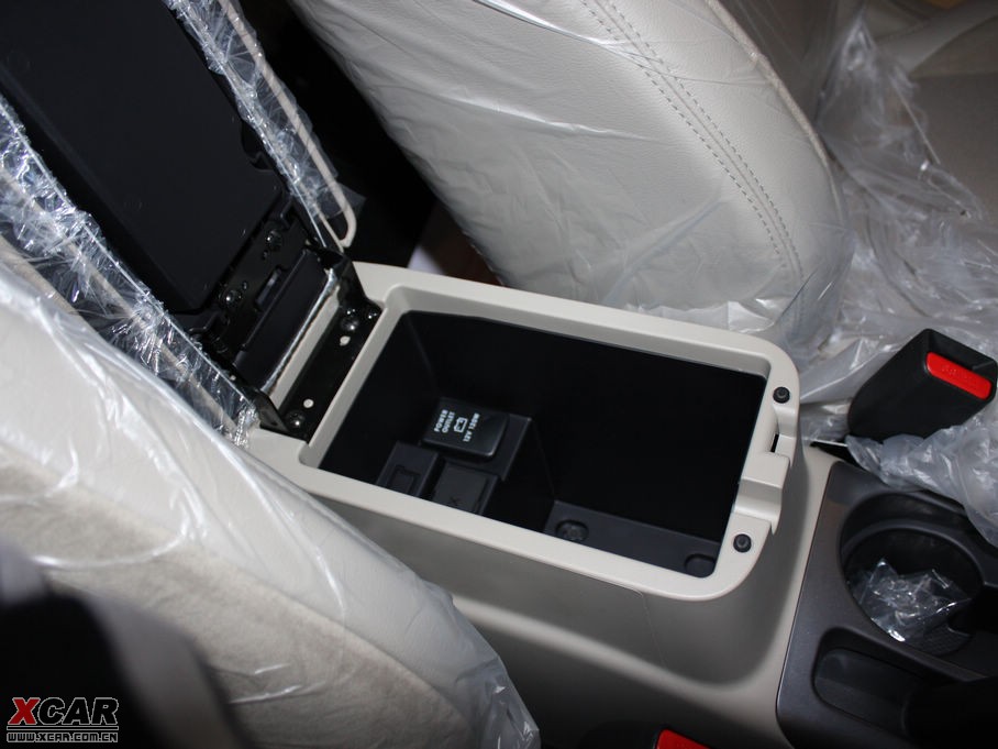 2010W{£Mڣ 3.0L ӢGT