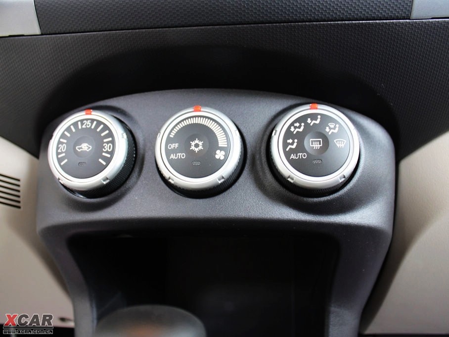 2010W{£Mڣ 2.0L \Ӱ