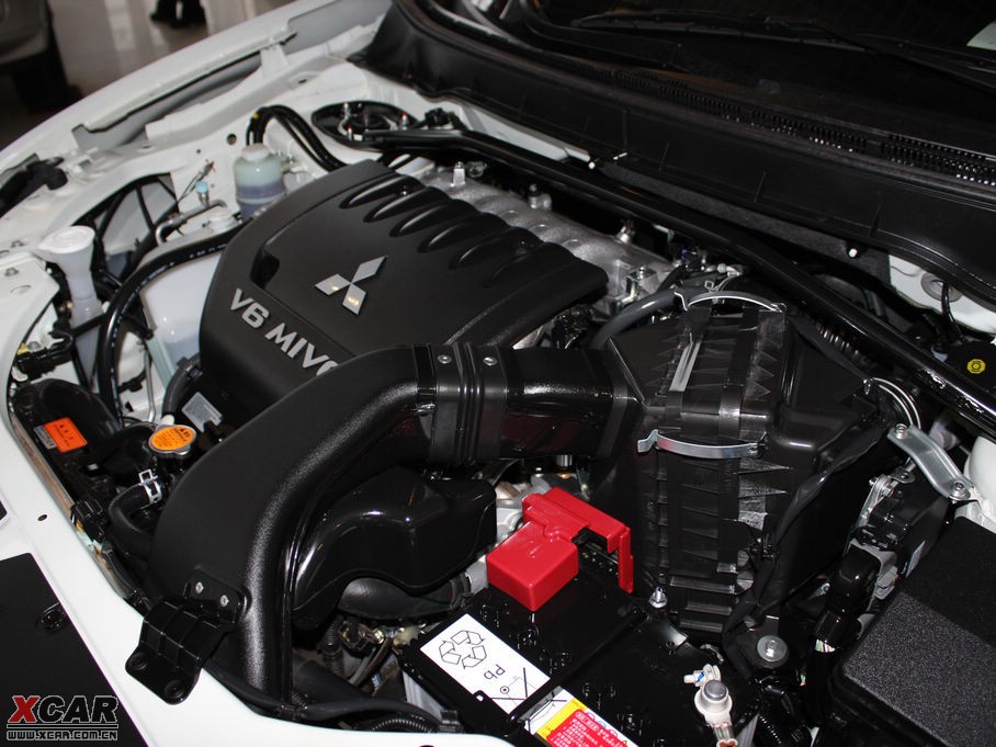 2010W{(ln)£M(jn)ڣ 3.0L ӢGT