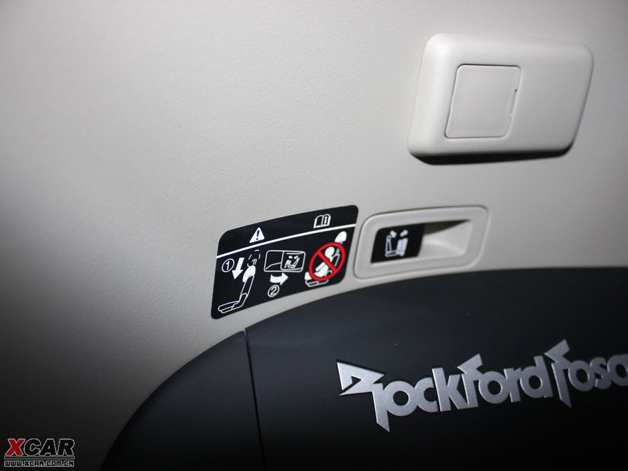 2010W{£Mڣ 3.0L ӢGT