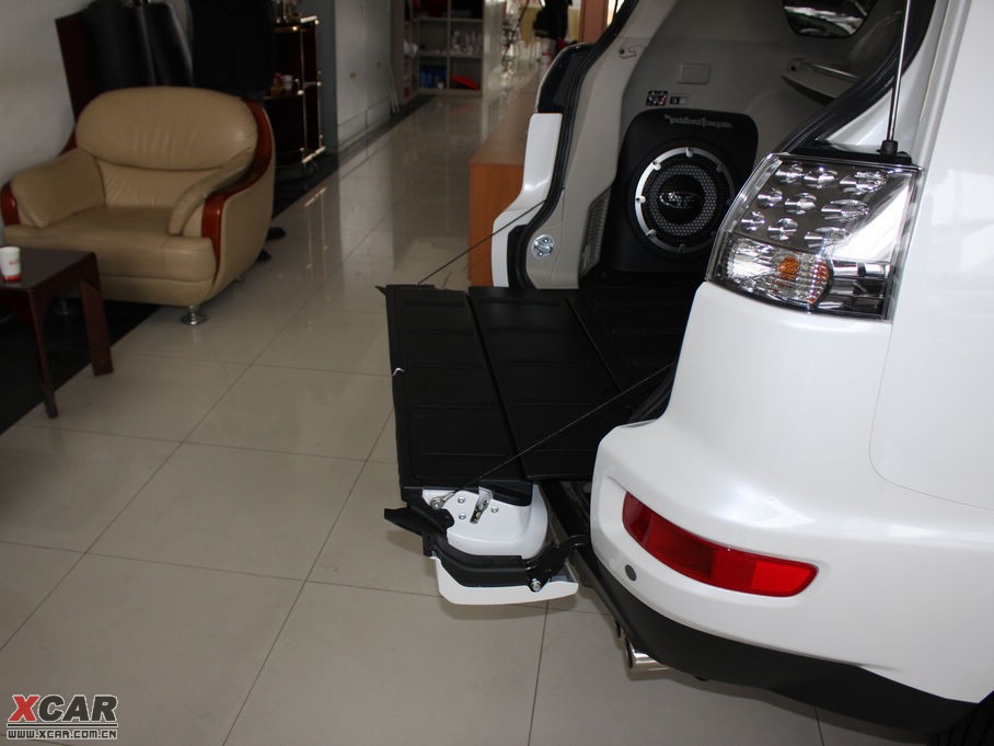 2010W{£Mڣ 3.0L ӢGT