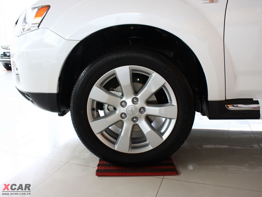 2010W{£Mڣ 3.0L ӢGT