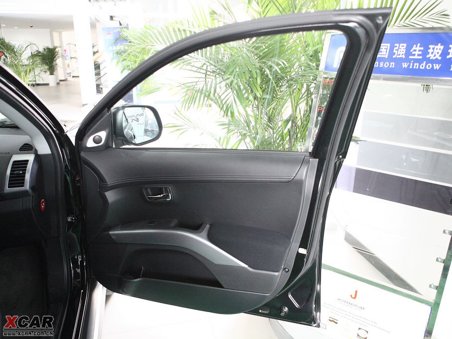 2010W{(ln)£M(jn)ڣ 3.0L A