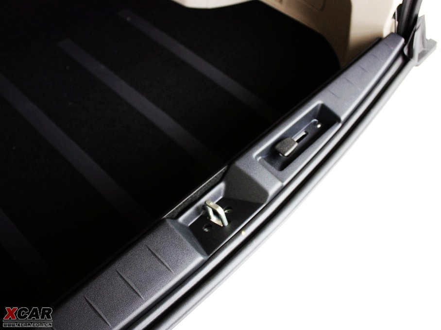 2010W{£Mڣ 2.0L \Ӱ