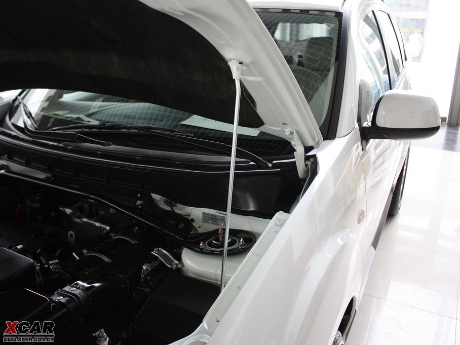 2010W{£Mڣ 2.0L \Ӱ