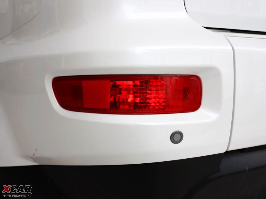 2010W{(ln)£M(jn)ڣ 2.0L \(yn)(dng)