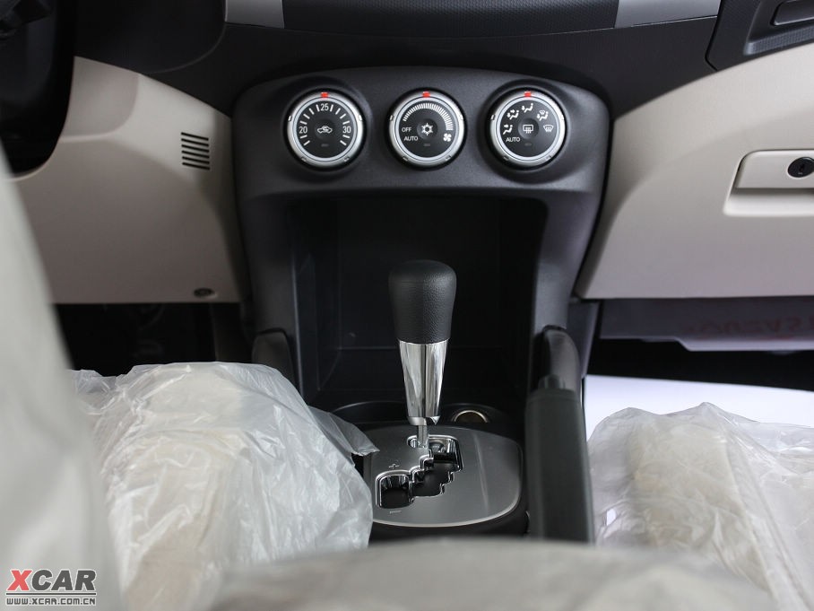 2010W{£Mڣ 2.0L \Ӱ