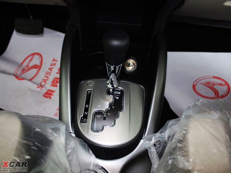 2010W{£Mڣ 2.0L \Ӱ