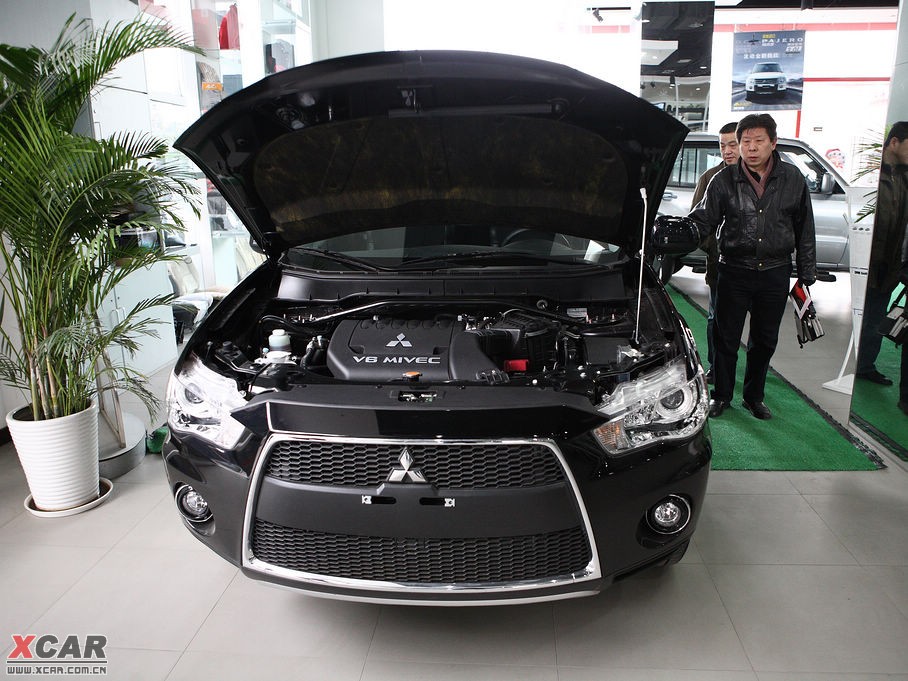 2010W{(ln)£M(jn)ڣ 3.0L A