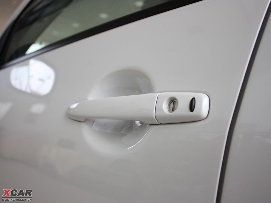 2010W{(ln)£M(jn)ڣ 2.0L \(yn)(dng)