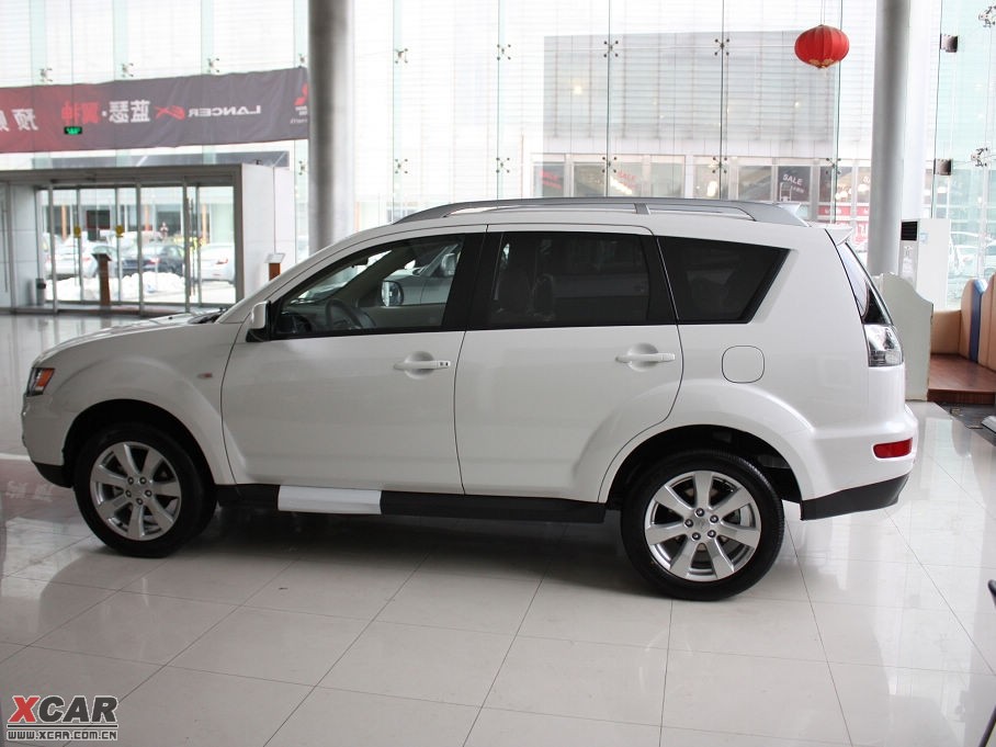 2010W{£Mڣ 2.0L \Ӱ