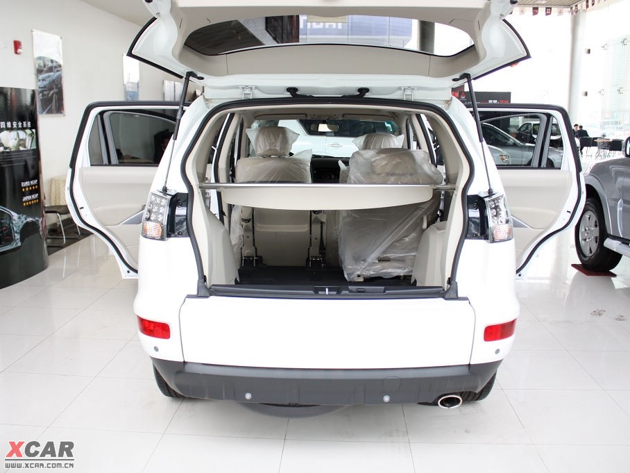 2010W{£Mڣ 2.0L \Ӱ