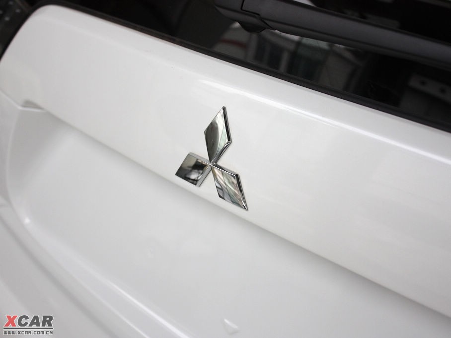 2010W{£Mڣ 2.0L \Ӱ