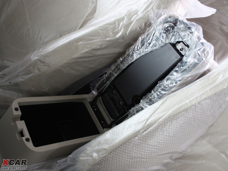 2010W{(ln)£M(jn)ڣ 2.0L \(yn)(dng)