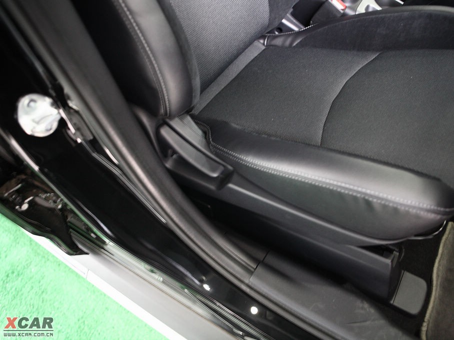 2010W{(ln)£M(jn)ڣ 3.0L A