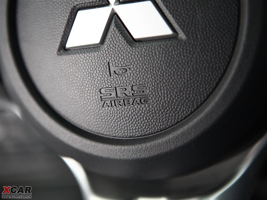 2010W{(ln)£M(jn)ڣ 3.0L A