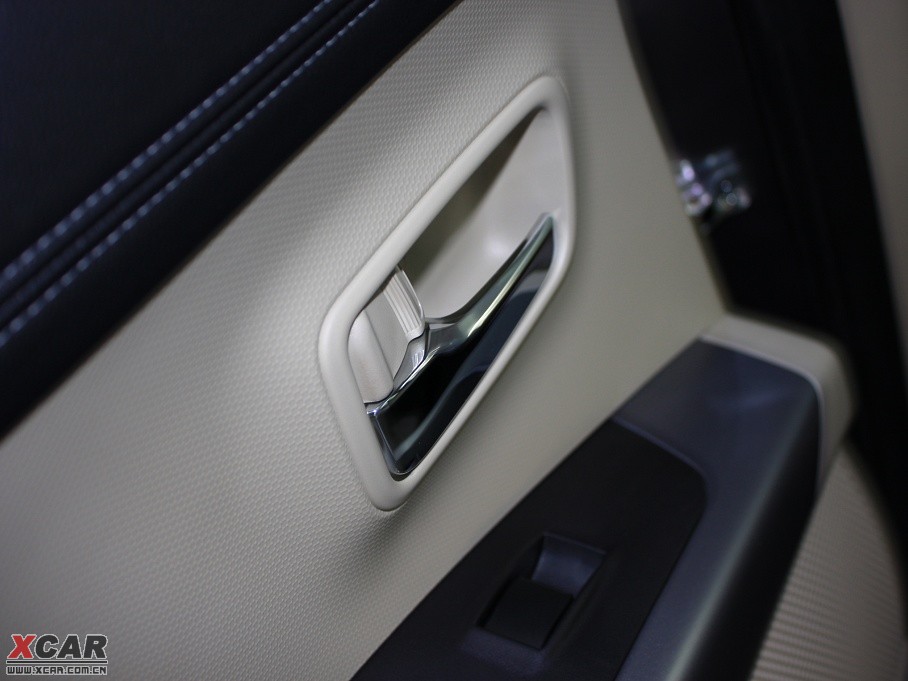 2010W{(ln)£M(jn)ڣ 3.0L A