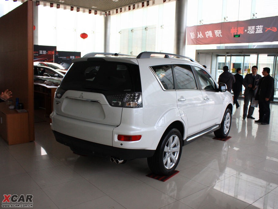 2010W{(ln)£M(jn)ڣ 3.0L ӢGT