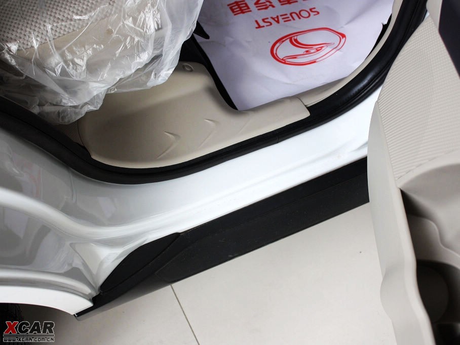 2010W{£Mڣ 2.0L \Ӱ