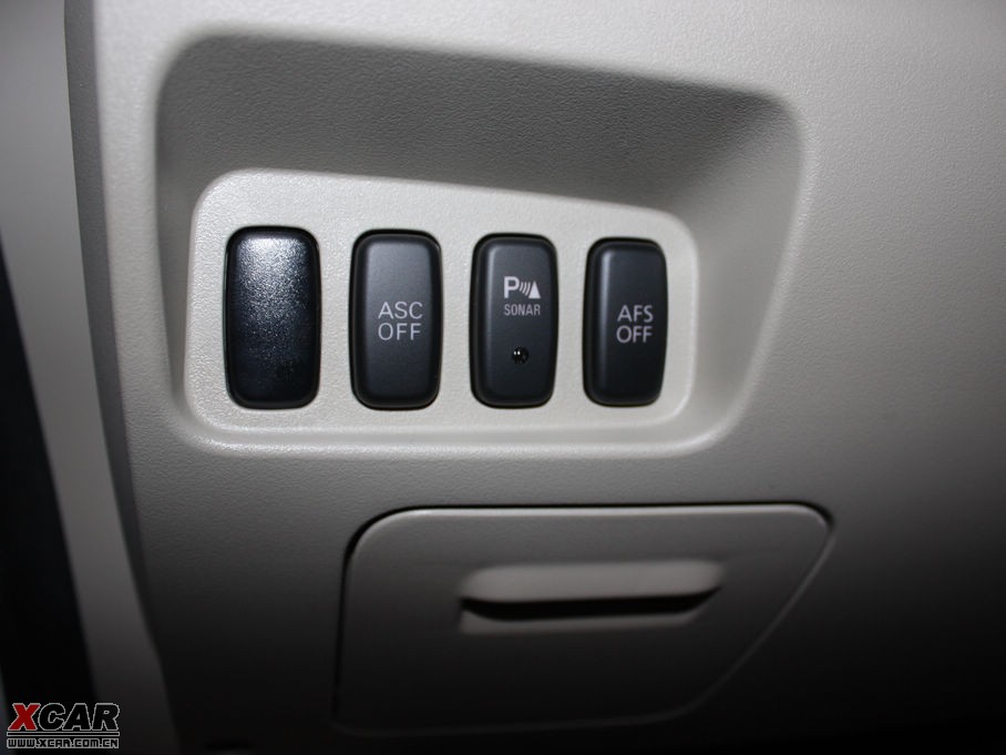 2010W{£Mڣ 3.0L ӢGT