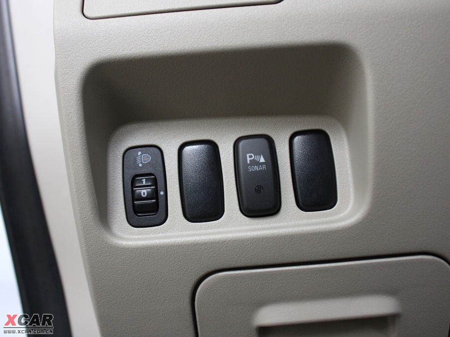 2010W{£Mڣ 2.0L \Ӱ