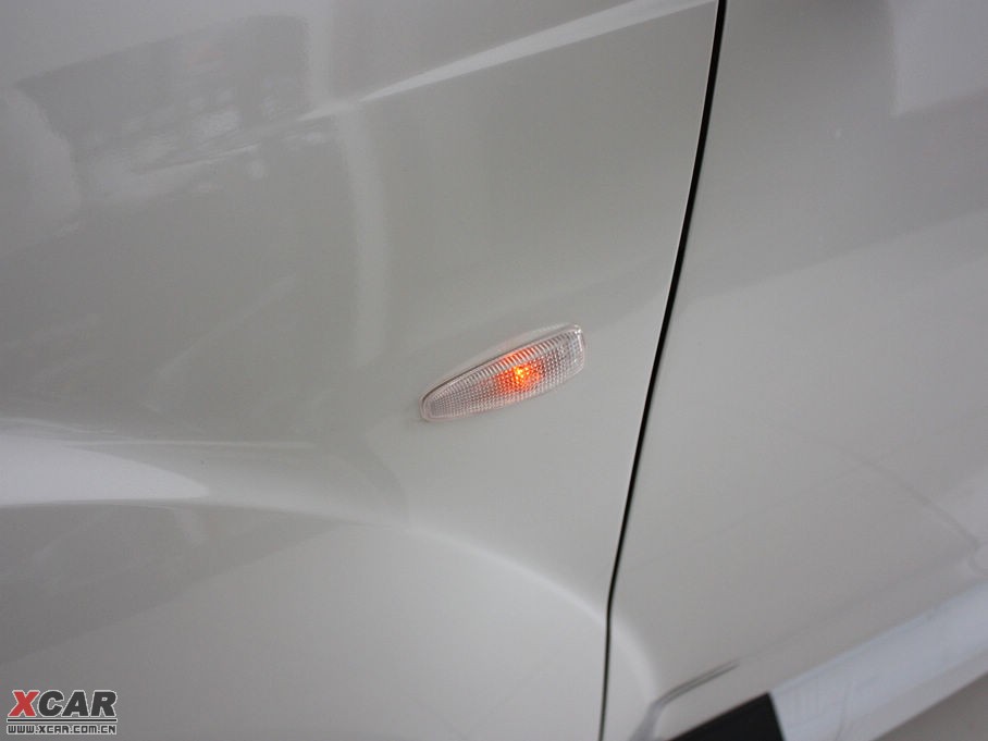 2010W{£Mڣ 2.0L \Ӱ