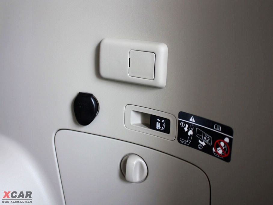 2010W{(ln)£M(jn)ڣ 2.0L \(yn)Ӱ