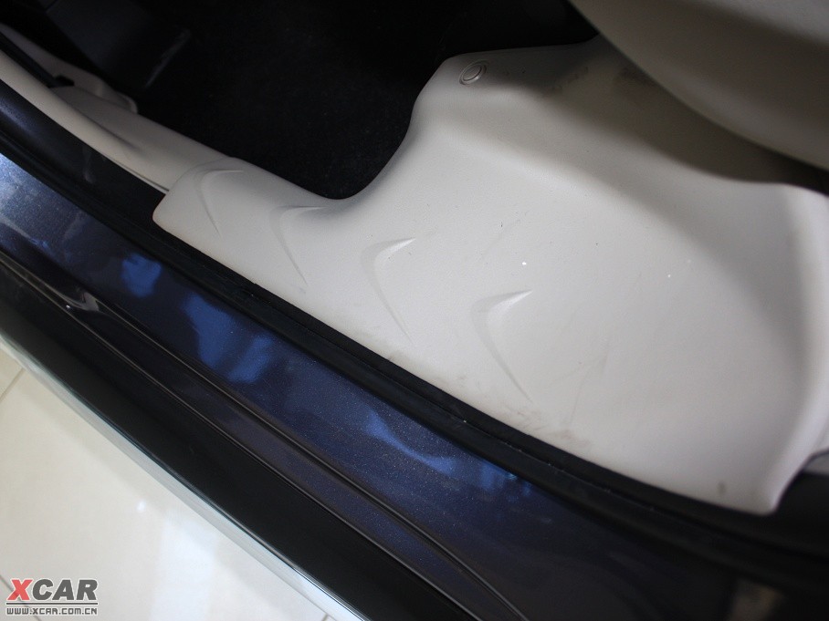 2010W{(ln)£M(jn)ڣ 3.0L A