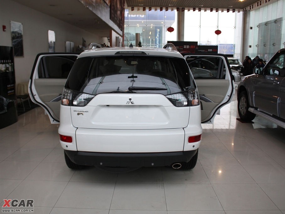 2010W{£Mڣ 2.0L \Ӱ