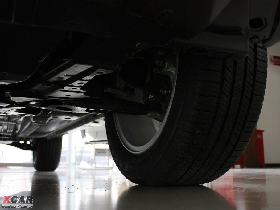 2010W{(ln)£M(jn)ڣ 2.0L \(yn)(dng)