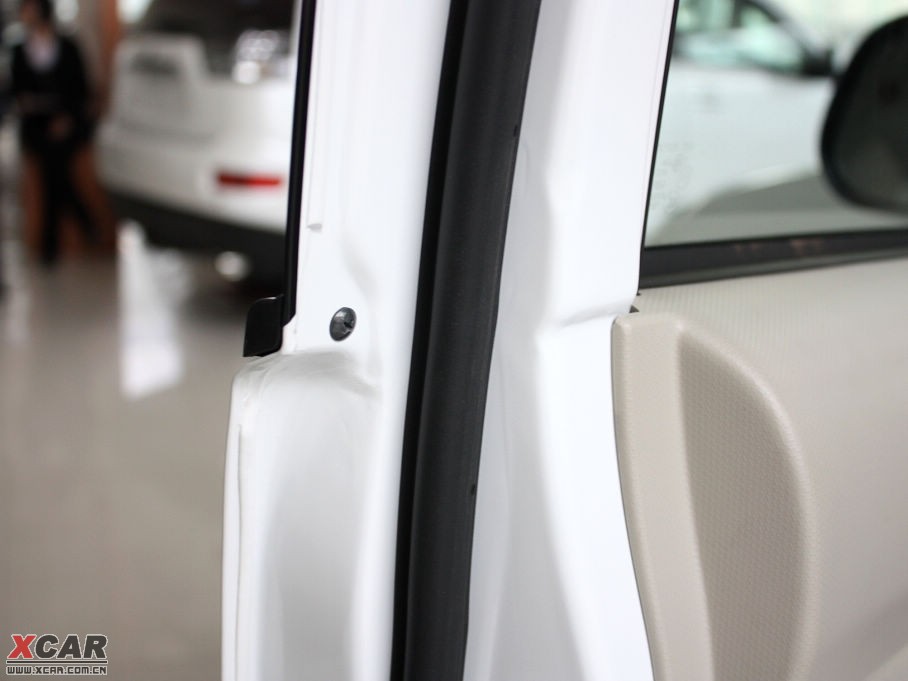 2010W{£Mڣ 2.0L \Ӱ