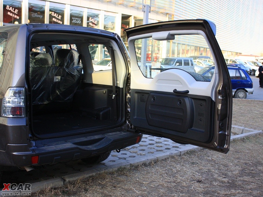 2010() 3.0L Զ