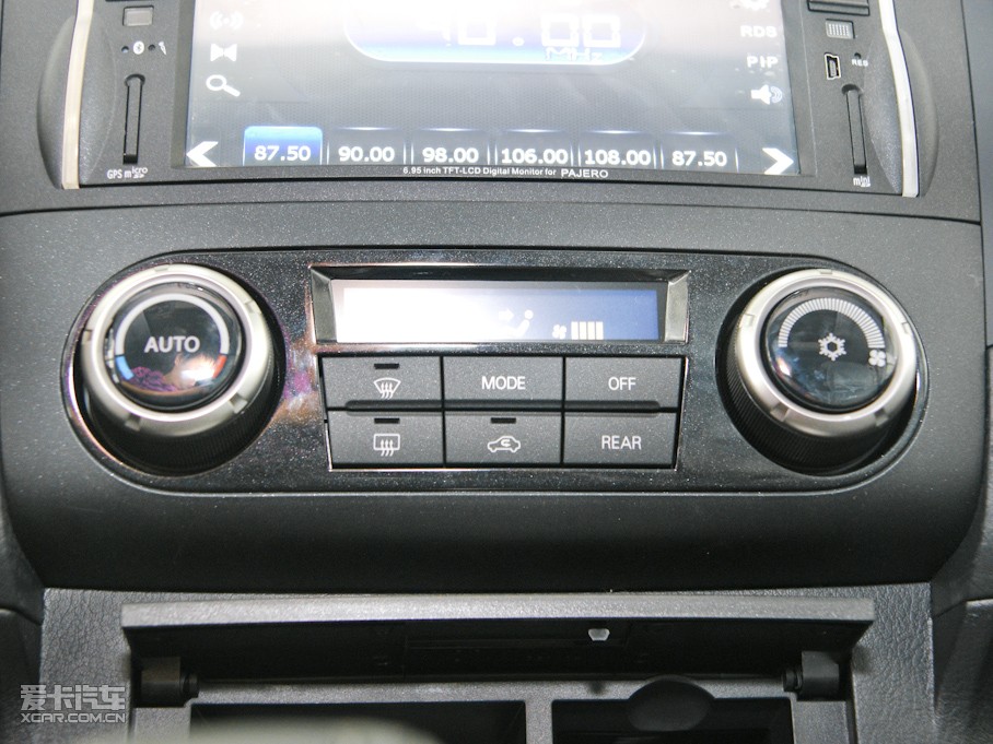 2010() 3.0L ԶӢ