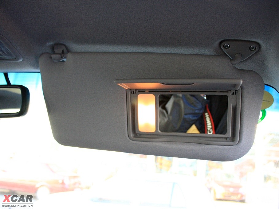 2010() 3.0L Զ