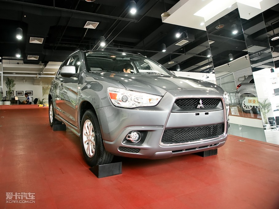 2010ASX(M) 2.0L ſ