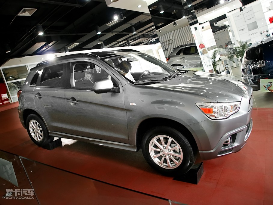 2010ASX(M) 2.0L ſ