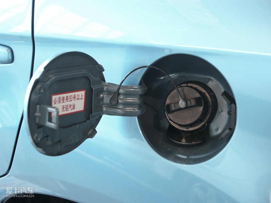 2010A(y)SX(M) 2.0L (q)а