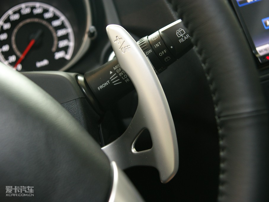 2010A(y)SX(M(jn)) 2.0L (q)а