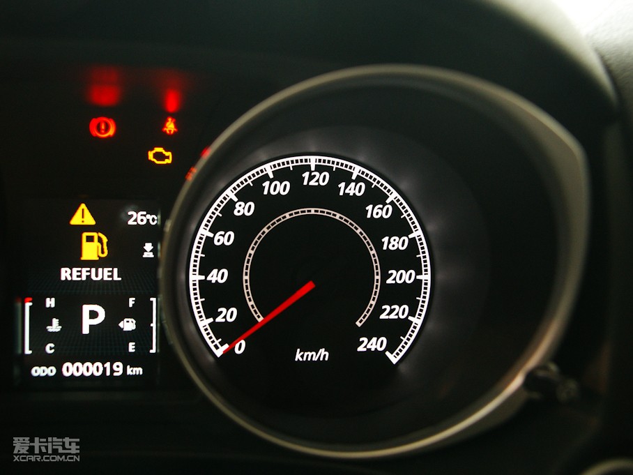 2010A(y)SX(M(jn)) 2.0L (q)а