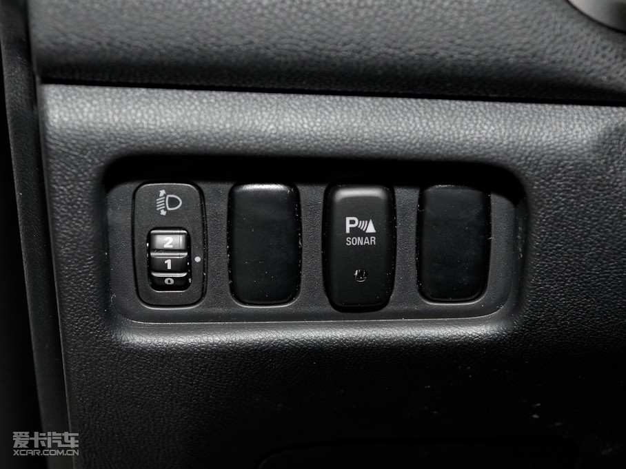 2010��A(y��)SX����(�M��) 2.0L ���(q��)���ݰ�