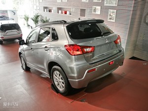 2010款2.0L 四驱劲酷版 整体外观