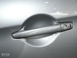 2010款2.0L 四驱劲酷版 主驾门拉手