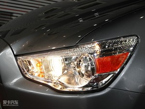 2010款2.0L 四驱劲酷版 细节外观