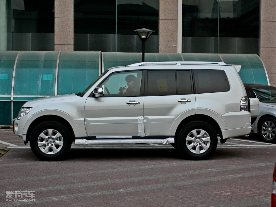 2011_(M) 3.0L ԄӾӢԽ