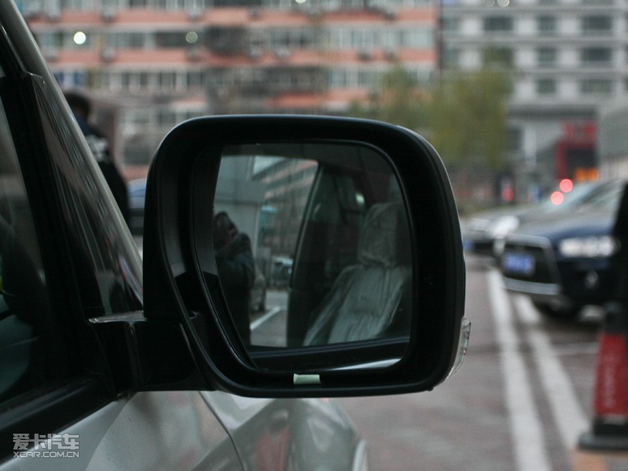 2011_(M(jn)) 3.0L Ԅ(dng)ӢԽ