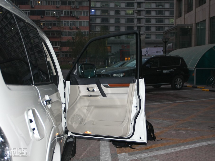 2011_(M) 3.0L ԄӾӢԽ